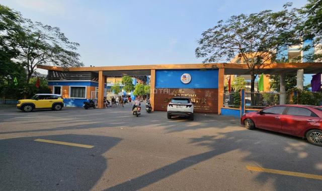 Đất Kinh Doanh - Kim Quan - Việt Hưng - Mặt tiền rộng 6.2m - 6.3 tỷ !!!