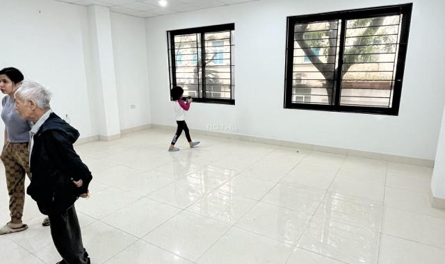 Cho thuê sàn văn phòng Văn Quán- diện tích 80 m2/tầng, sàn thông giá chỉ 8 tr/tháng