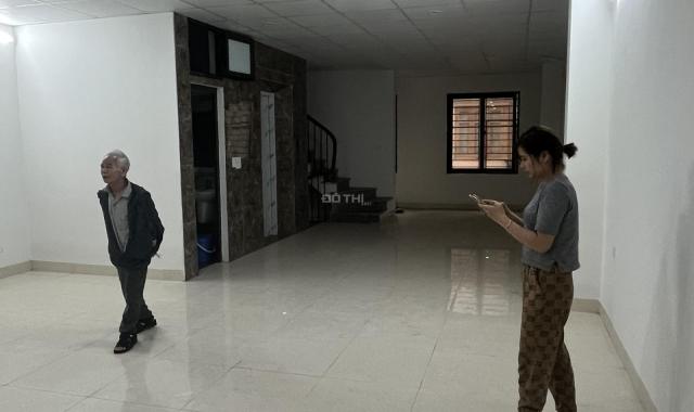 Cho thuê sàn văn phòng Văn Quán- diện tích 80 m2/tầng, sàn thông giá chỉ 8 tr/tháng