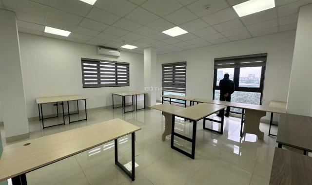 Cho thuê sàn văn phòng Nguyễn Xiển 80 m2/tầng, sàn thông .lô góc 2 mặt thoáng