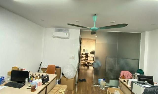 Cho thuê văn phòng 60 m2/tầng tại làng việt kiều Châu Âu, đã ngăn 2 phòng