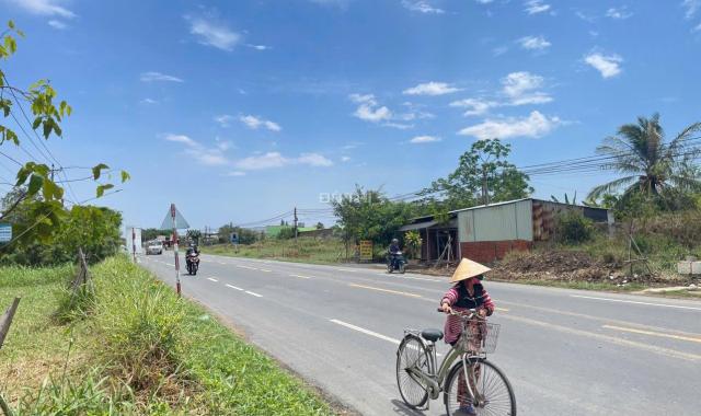 Bán đất Mt Ql 50 - Gò công, Giá 500tr, Dt 100m2, Shr, công chứng sang tên ngay