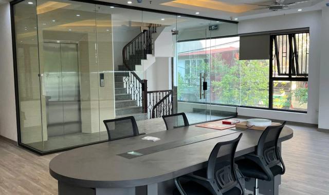 Cho thuê sàn văn phòng Quang Trung, diện tích 80 m2, có sẵn nội thất, lô góc đẹp