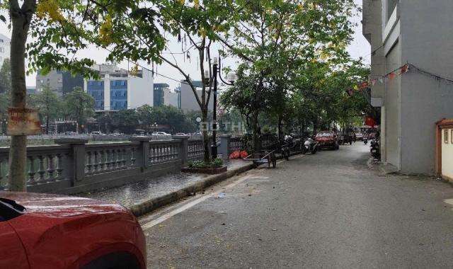 Bán lô đất cực đẹp Phú Diễn 30m2 ô tô vào giá chỉ nhỉnh 4 tỷ