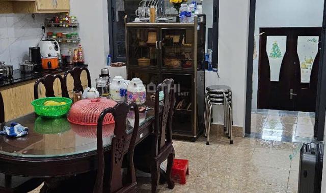 Bán nhà mặt tiền Đường Nguyễn Trọng Tuyển, Phường 1, Tân Bình, Hồ Chí Minh diện tích 81m2 giá 25