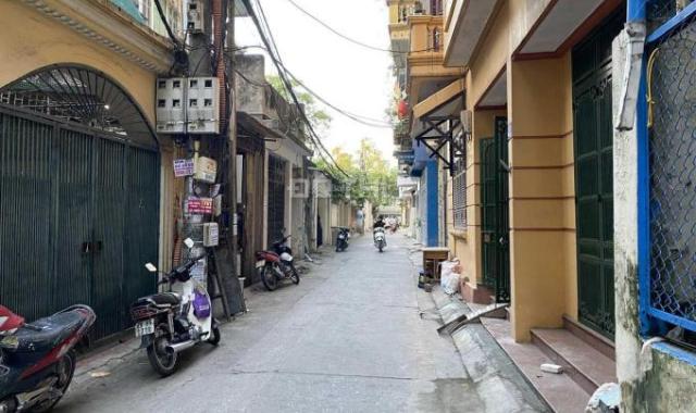 Bán đất Vũ Ngọc Phan, mặt ngõ lớn thông ra các đường chính, 144m2, nhỉnh 42 tỷ