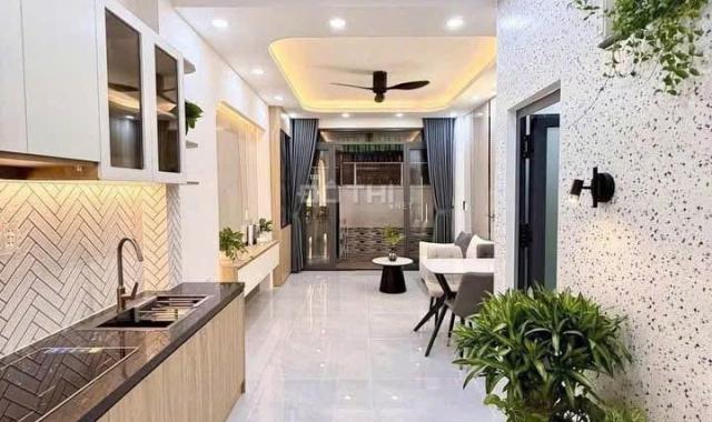 Chính chủ cần bán gấp căn nhà Gần Chợ Bình Chánh 650 Triệu.