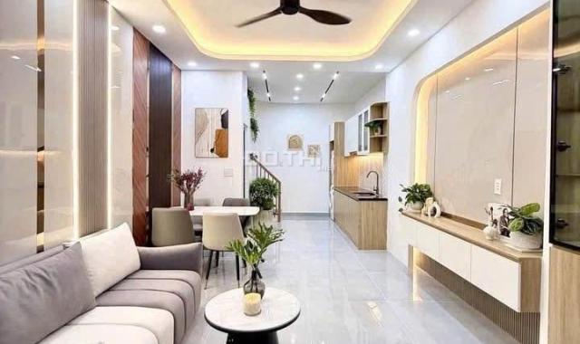 Chính chủ cần bán gấp căn nhà Gần Chợ Bình Chánh 650 Triệu.