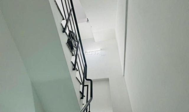 CHDV Cộng Hoà, hẻm 8m thông Nguyễn Thái Bình, 4x16 5 tầng 12PN 12WC, 13.9 ty