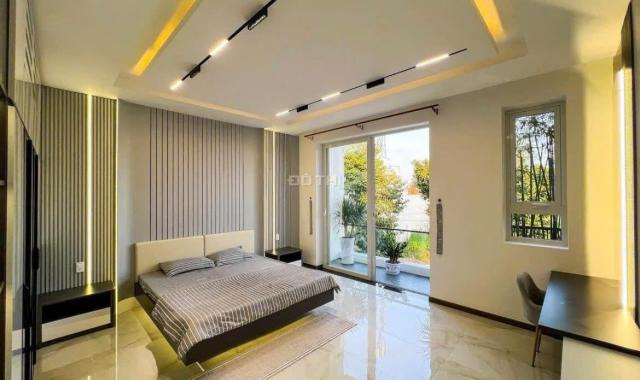 2,3TỶ TẶNG NỘI THẤT, 125m2, 3 TẦNG 3PN 3WC, SÂN RỘNG, HẺM 1/ 6M, TDM