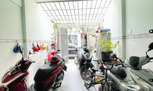BÁN GẤP NHÀ CHÍNH CHỦ 71M2 - SONG HÀNH Q12 - XE HƠI VÀO TẬN BẾP - CHỈ CÒN HƠN 3 TỶ XÍU