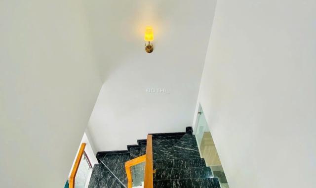 Nhà đẹp hốc môn , gần chợ , kcn giá 850tr