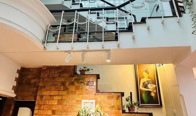 KIỆT TÁC PHÂN LÔ VIP TRUNG KÍNH – 2 Ô TÔ – NỘI THẤT TIỀN TỶ – VỊ TRÍ KHÔNG CÓ CĂN THỨ 2