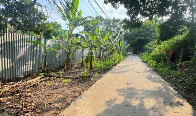 Bán đất Ngọc Thuỵ, rẻ nhất quận Long Biên, ô tô tránh ba gác thoải mái 105m2 890triệu