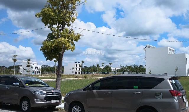 Đất nền Bình Dương tại Cổng Xanh, mặt tiền DT741, 886tr