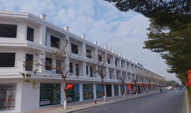 Đất mặt đường đôi 40m, mặt tiền 5m, Sát dự án Vinhome Liên Hà.