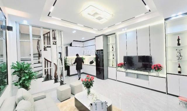 Chỉ 9,8 tỷ nhà mặt ngõ Hai Bà Trưng. 3 nhà ra phố. Kinh doanh - ô tô đỗ cửa - lô góc
