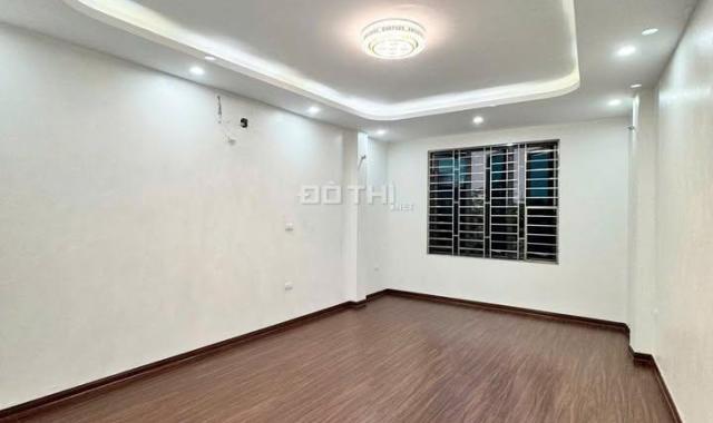 Chỉ 9,8 tỷ nhà mặt ngõ Hai Bà Trưng. 3 nhà ra phố. Kinh doanh - ô tô đỗ cửa - lô góc