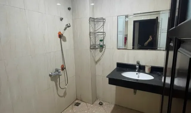 Bán nhà 4 tầng LÔ GÓC ngõ 61 Thái Thịnh, view vườn hoa, chỉ 14.5 tỷ.