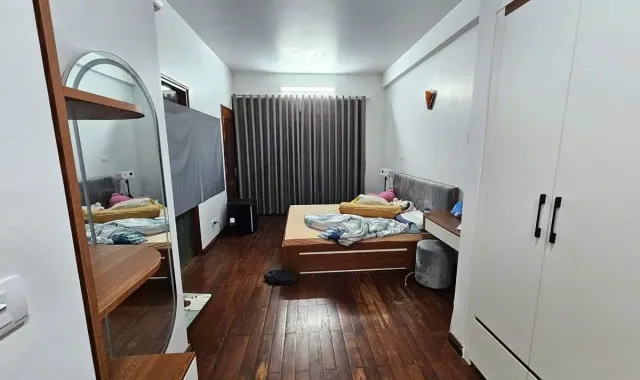 Bán nhà Trung Tâm Nam Từ Liêm, 112m2 4 tầng, mt 5m, ô chờ thang máy- 22 tỷ 5
