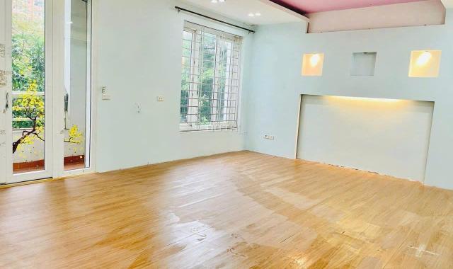 Cho thuê biệt thự Mỹ Đình 2 150m2 4 tầng giá 45 triệu/tháng