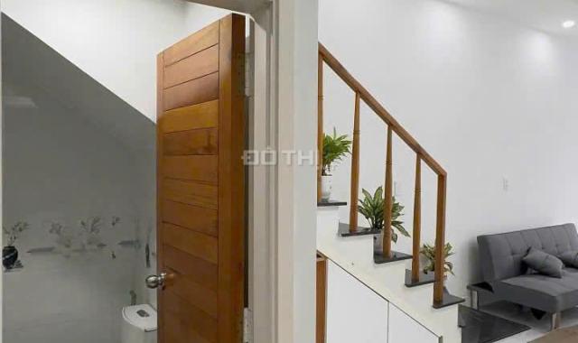 Bán Gấp Nhà Hẻm Xe Hơi KDC Xuân Thới Thượng, Tặng Bộ Nội Thất, Chỉ Xách Vali Vào Ở.