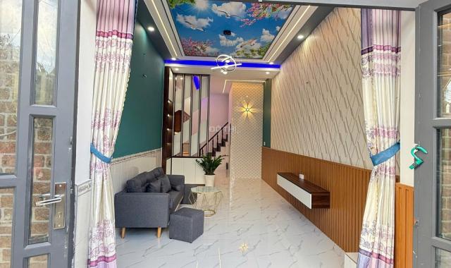 Chính chủ bán Nhà Mới Xây tại Xuân Thới Thượng, hẻm Ô Tô,Tặng nội thất