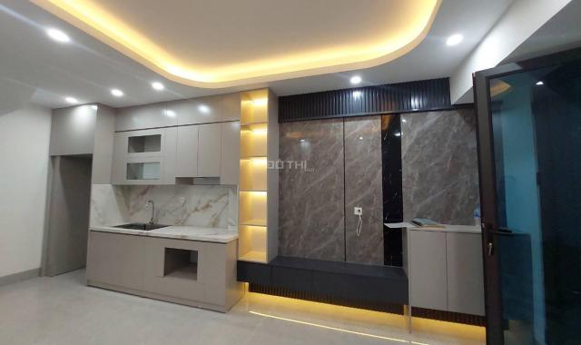 Nhà phố Trần Duy Hưng, 6 tầng 4 ngủ, DT 33m2 - Giá nhỉnh 8 tỷ