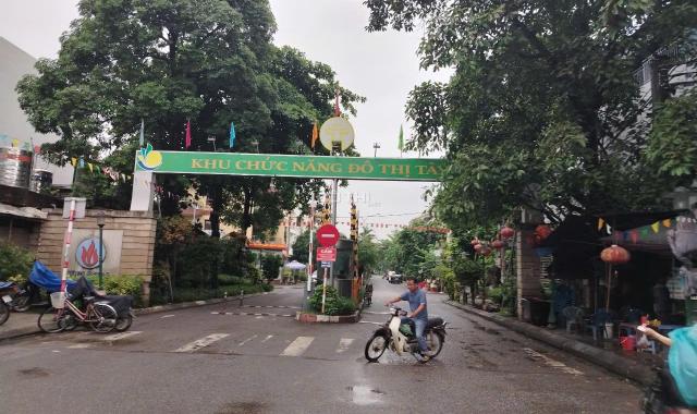 Bán Gấp Nhà Đẹp Mặt Tiền Kinh Doanh, TL70A, Trung Tâm Của Nam Từ Liêm, 44 m2, Giá Cực Hiếm 7,35 Tỷ