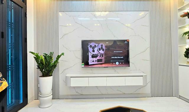 🏡 Bán nhà Xuân Đỉnh – 30m² – 5 tầng – full nội thất – giá 6.95 tỷ – sổ đỏ – ở luôn