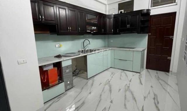 LÔ GÓC 3 MẶT NGÕ PHỐ TRÍCH SÀI - 3 BƯỚC RA HỒ TÂY 32M², 4 TẦNG - KINH DOANH-  GIÁ 16.3 TỶ