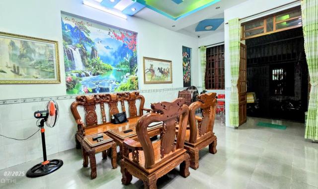 NHÀ SẠCH ĐẸP - Tường Xây 20cm Chắc Chắn - Đường Thông Xe Hơi - Phường Tân Phong, Biên Hòa, Đồng Nai