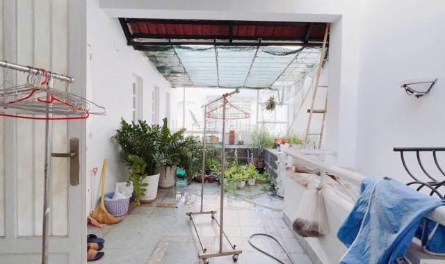 Nhà 3/2 quận 10, 100m2 nhà to rộng 6 PN 7 WC thoáng mát, phong thủy tốt
