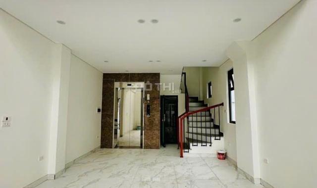 Bán nhà Vũ Xuân Thiều, 6 tầng mới tinh thang máy lung linh, 39,1m2 chỉ 8 tỷ