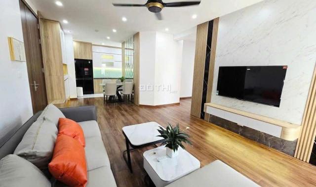 Căn hộ 106m2 3PN full nội thất mặt phố Nguyễn Cơ Thạch KĐT Mỹ ĐÌnh II