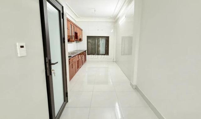 Bán nhà Lĩnh Nam thoáng, cửa ô tô tránh, nhìn sang Sunshine, chỉ 10.8 tỷ.