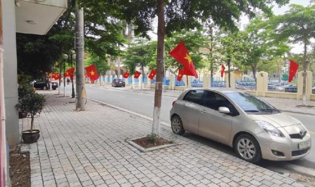 ĐẤT PHÂN LÔ Ô TÔ TRÁNH VỈA HÈ ĐÁ BÓNG, GIẢM GIÁ 1 TỶ ĐỂ AE ĐẦU TƯ.