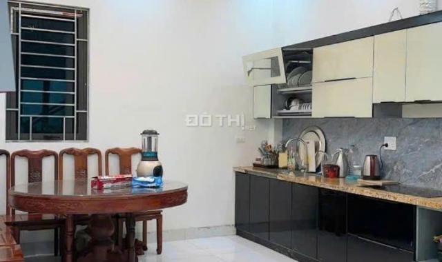 BÁN NHÀ CHU HUY MÂN, Ô TÔ VAO NHÀ, GẦN PHỐ, 48M2, CHỈ 8.X TỶ