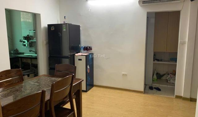 Chính chủ cho thuê 3 phòng 60m đủ nội thất D1 Giảng Võ