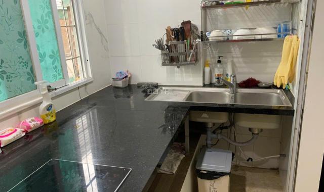 Chính chủ cho thuê 3 phòng 60m đủ nội thất D1 Giảng Võ