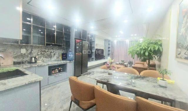 SIÊU PHẨM. BÁN NHÀ LÂM HẠ LONG BIÊN, 7 TẦNG, GA RA Ô TÔ CAMRY, KINH DOANH, GIÁ HỜI
