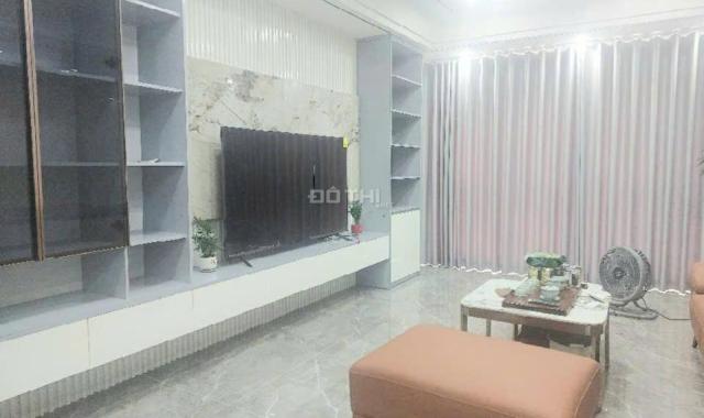 SIÊU PHẨM. BÁN NHÀ LÂM HẠ LONG BIÊN, 7 TẦNG, GA RA Ô TÔ CAMRY, KINH DOANH, GIÁ HỜI