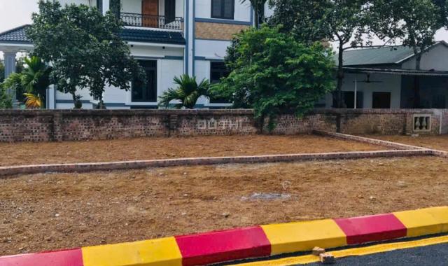 Giá 3.3 tỷ, 110m2 - Sẵn sổ đỏ, làm việc trực tiếp với chủ đất
