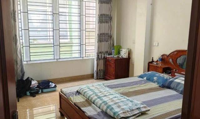 NHÀ HIẾM ĐANG CHO THUÊ - Ô TÔ ĐỖ CỬA TRẦN QUỐC HOÀN - 10M RA PHẠM VĂN ĐỒNG