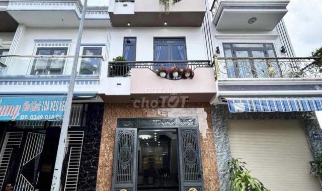 BÁN NHÀ 1 TRỆT 2 LẦU GẦN VÒNG XOAY AN PHÚ