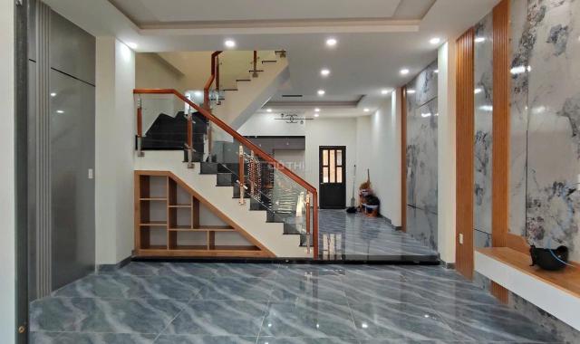 Bán nhà mới 100%- sổ hồng riêng, chính chủ cần bán