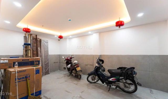 BÁN CĂN HỘ DỊCH VỤ CÓ 1 0 1 TRUNG TÂM CẦU GIẤY - NGÕ Ô TÔ - GIÁ 24,5 TỶ TL TRỰC TIẾP