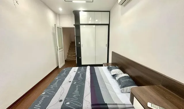 NHÀ QUAN NHÂN – 4 PHÒNG – SÂN ĐỂ XE – Ở VỪA KINH DOANH – GIÁ 6.75 TỶ!
