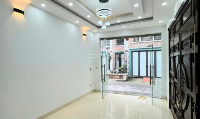 BÁN NHÀ VŨ ĐỨC THẬN LONG BIÊN, KINH DOANH, Ô TÔ VÀO NHÀ, 56M2, GIÁ 9.X TỶ