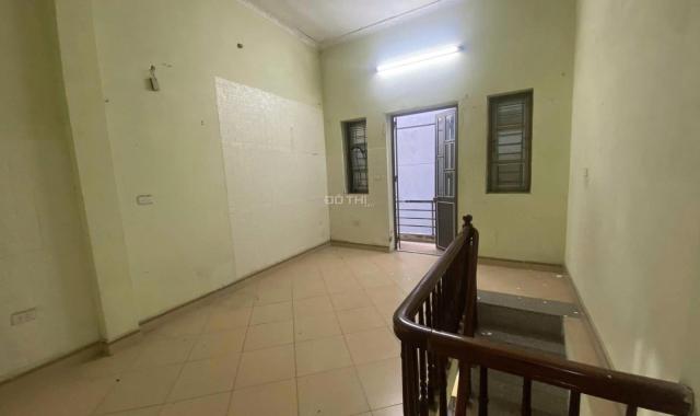 Bán nhà riêng Yên Nghĩa, 130 triệu/m2, 38,5m2, 2PN + 2WC, sát chợ , sátkdt